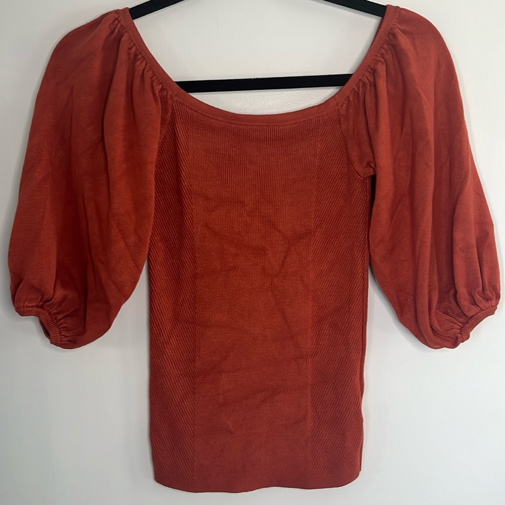 Small Express sweater shirt in orange